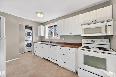 Interior photo 3 of 105 MISSION AV