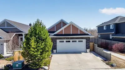 Interior photo 1 of 3381 CHICKADEE DR NW