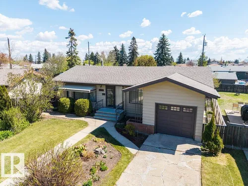 13515 129 ST NW, Edmonton - $399,900