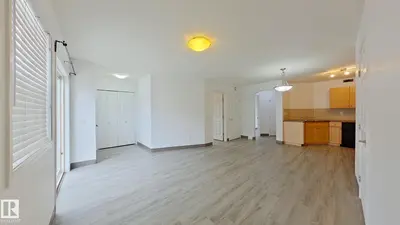 Interior photo 2 of #67 150 EDWARDS DR SW