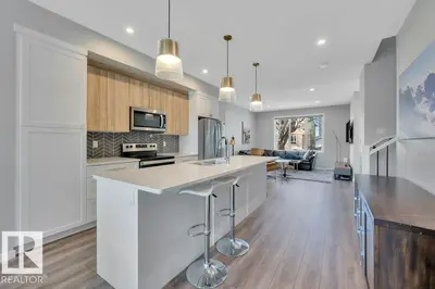 Interior photo 4 of 10327 161 ST NW