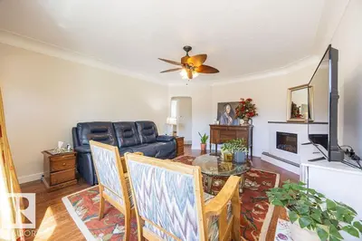 Interior photo 2 of 12011 62 ST NE NW