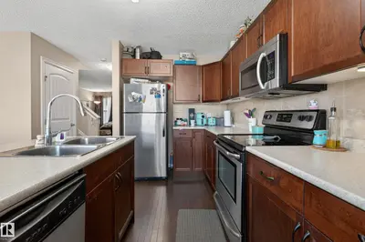 Interior photo 3 of 5636 18 AV SW