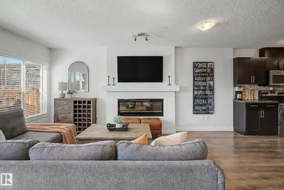 Interior photo 4 of 2083 CHALMERS WY SW