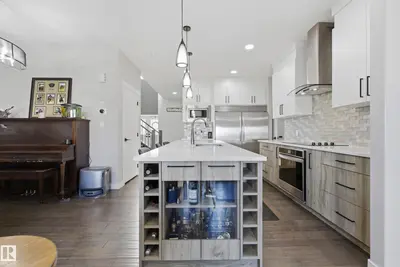 Interior photo 3 of 26 MEADOWLAND WY