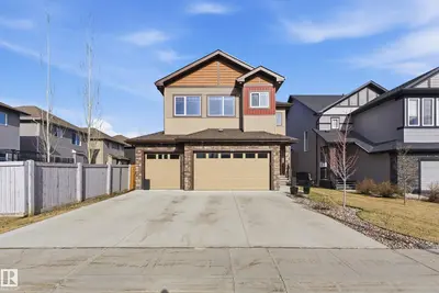 Interior photo 1 of 26 MEADOWLAND WY