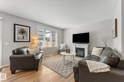 Interior photo 2 of 101 SPRUCE GARDENS CR