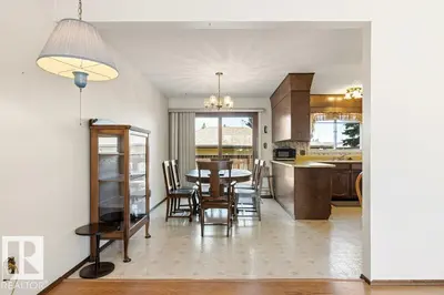 Interior photo 3 of 35 OATWAY DR