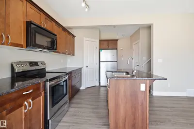 Interior photo 4 of #19 15151 43 ST NW