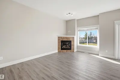Interior photo 3 of #19 15151 43 ST NW