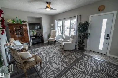 Interior photo 2 of 5007 57 ST