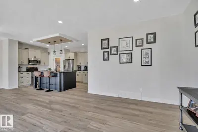 Interior photo 3 of 262 SHEPPARD CI