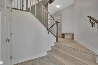 Interior photo 4 of 262 SHEPPARD CI