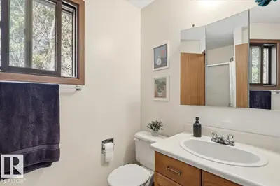 Interior photo 2 of 49059 RGE ROAD 265