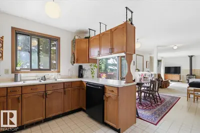 Interior photo 3 of 49059 RGE ROAD 265