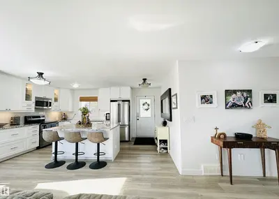 Interior photo 2 of #45 255041 TWP ROAD 472