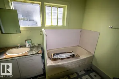 Interior photo 2 of 