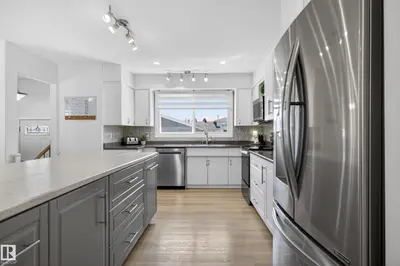 Interior photo 2 of 9906 85 ST
