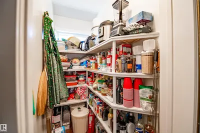 Interior photo 1 of 8 Macrae ST