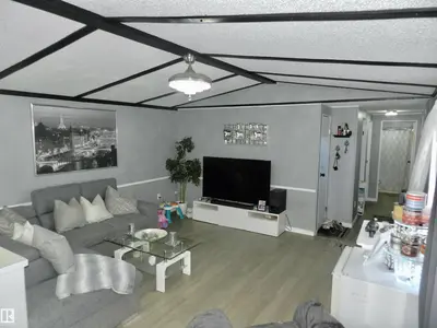 Interior photo 2 of 5103 49 AV