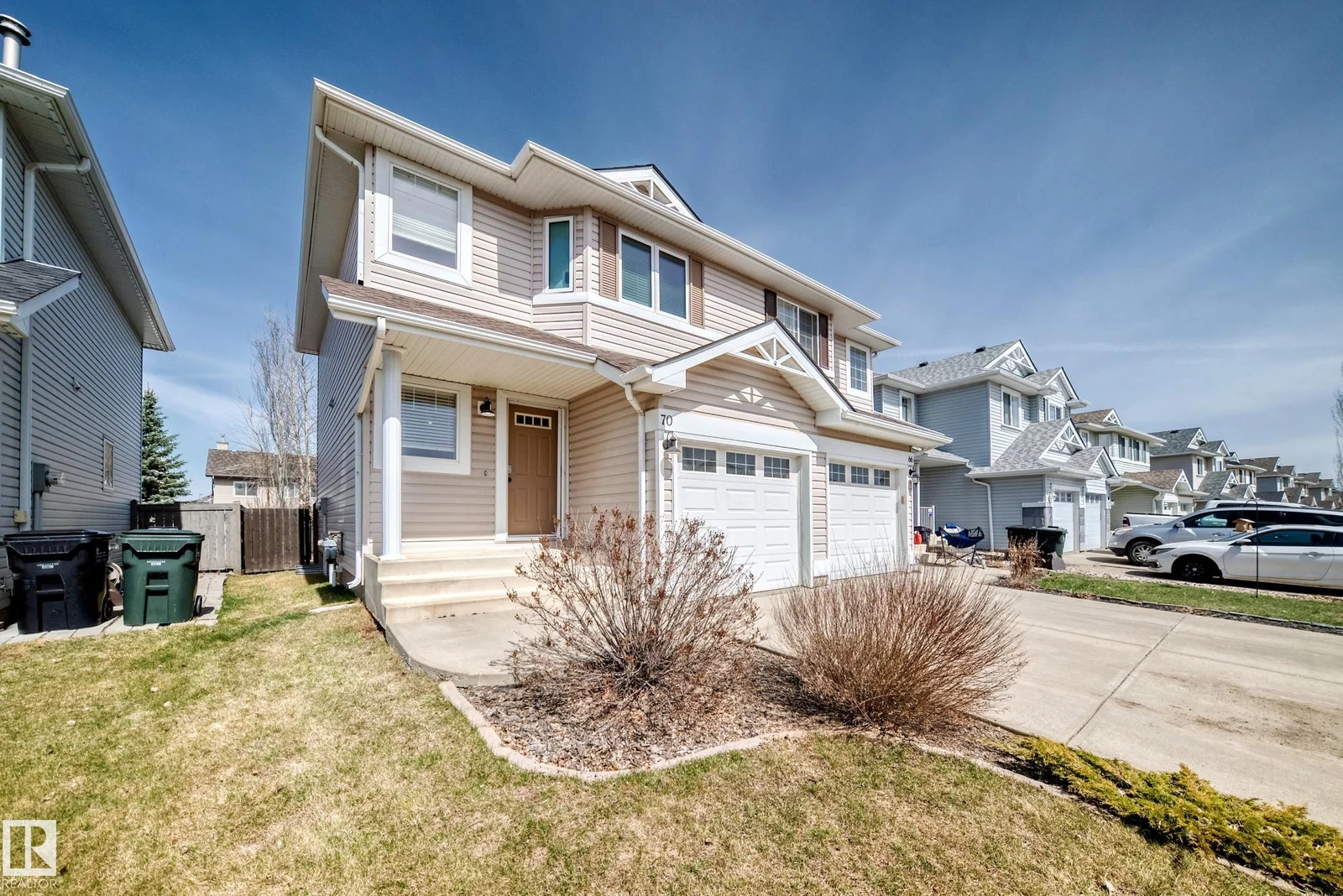 70 CHESTERMERE WY, Sherwood Park - 3 bedroom Duplex for sale
