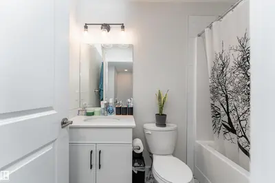 Interior photo 4 of 6218 CARTMELL CO SW