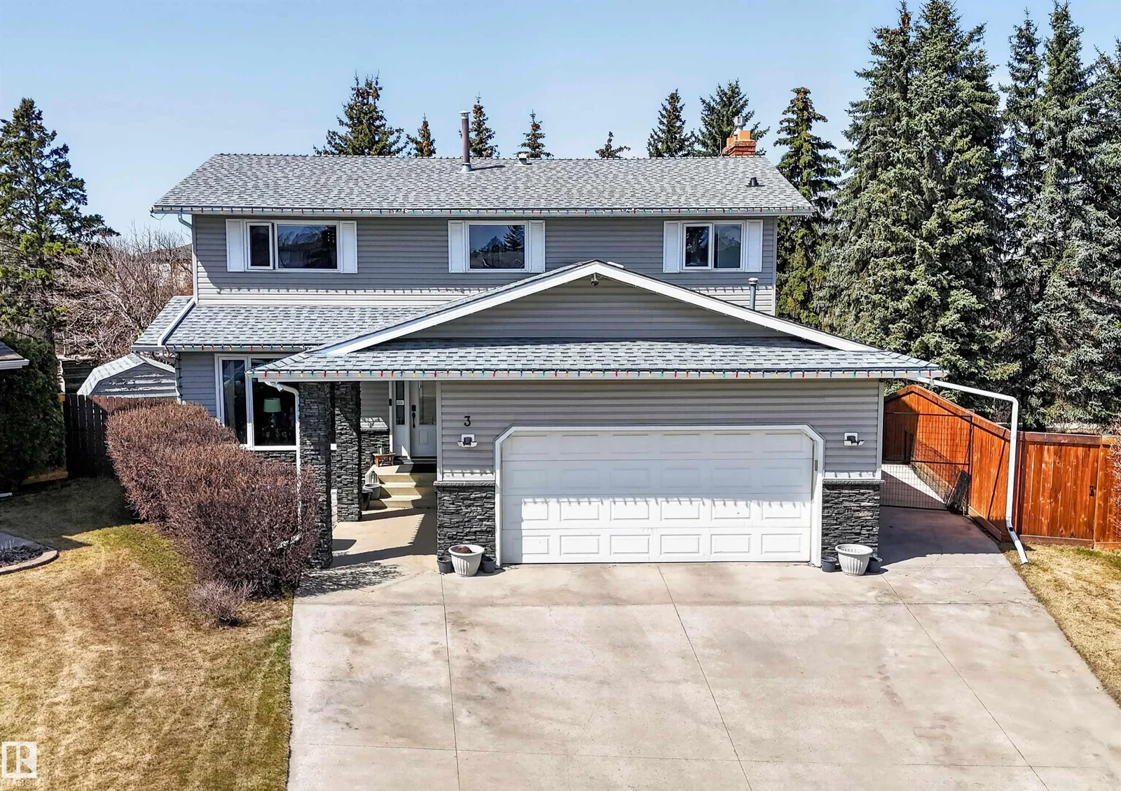 3 WESTMINISTER CL, Spruce Grove - 6 bedroom Detached Single Family for sale