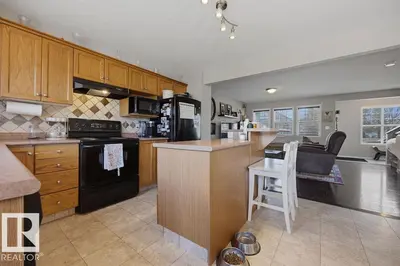 Interior photo 3 of 4618 TURNER SQUARE SQ NW