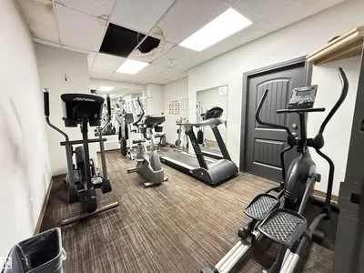 Interior photo 3 of #505 10150 117 ST NW