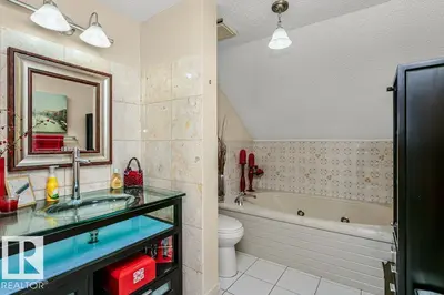 Interior photo 4 of 53310 RGE ROAD 221