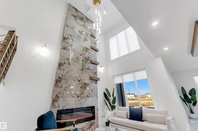 Interior photo 4 of 1720 48 ST SW SW