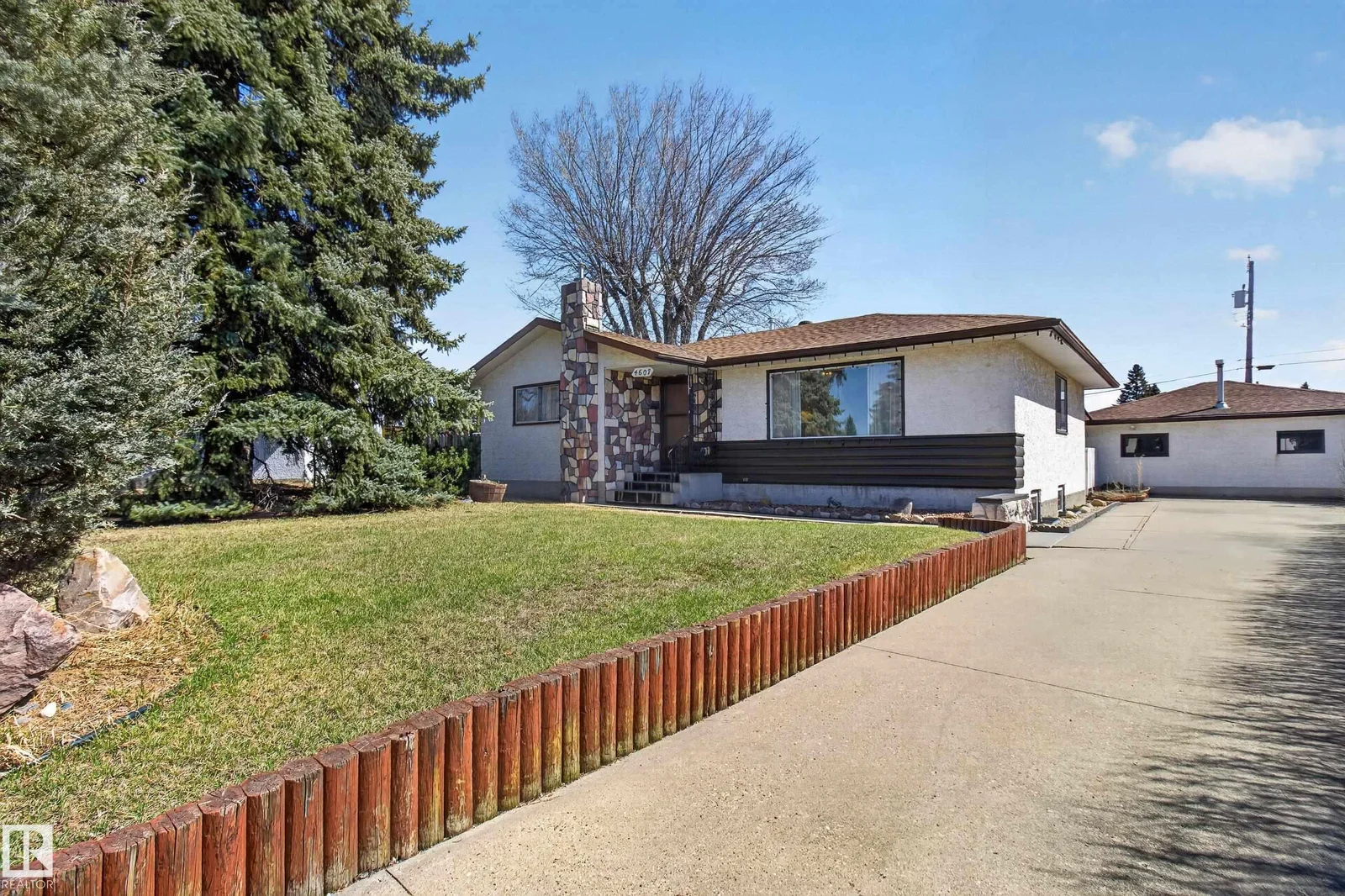 4607 104 AV NW, Edmonton - 4 bedroom Detached Single Family for sale
