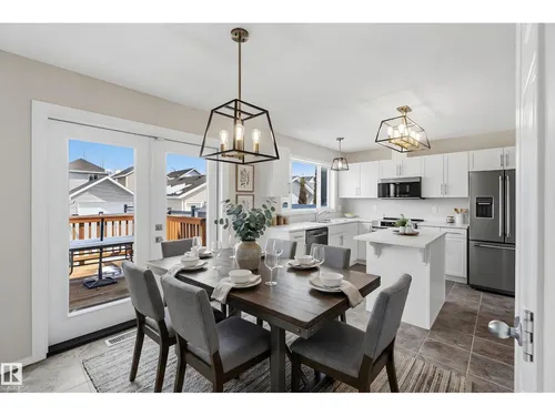 2003 71 ST SW, Edmonton - $400,000