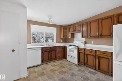 Interior photo 2 of 77 GARNET CR