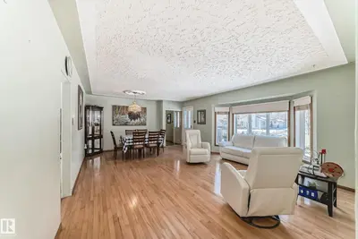 Interior photo 4 of 10927 146 ST NW