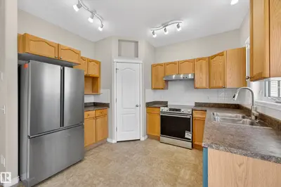 Interior photo 2 of 4989 THIBAULT WY NW
