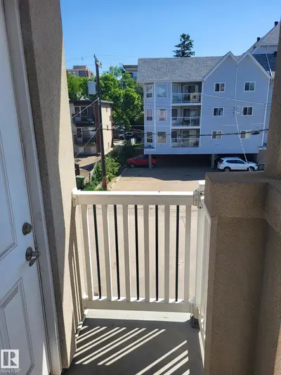 Interior photo 4 of 8607 108A ST NW