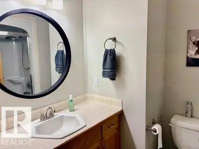 Interior photo 4 of 5609 45A ST