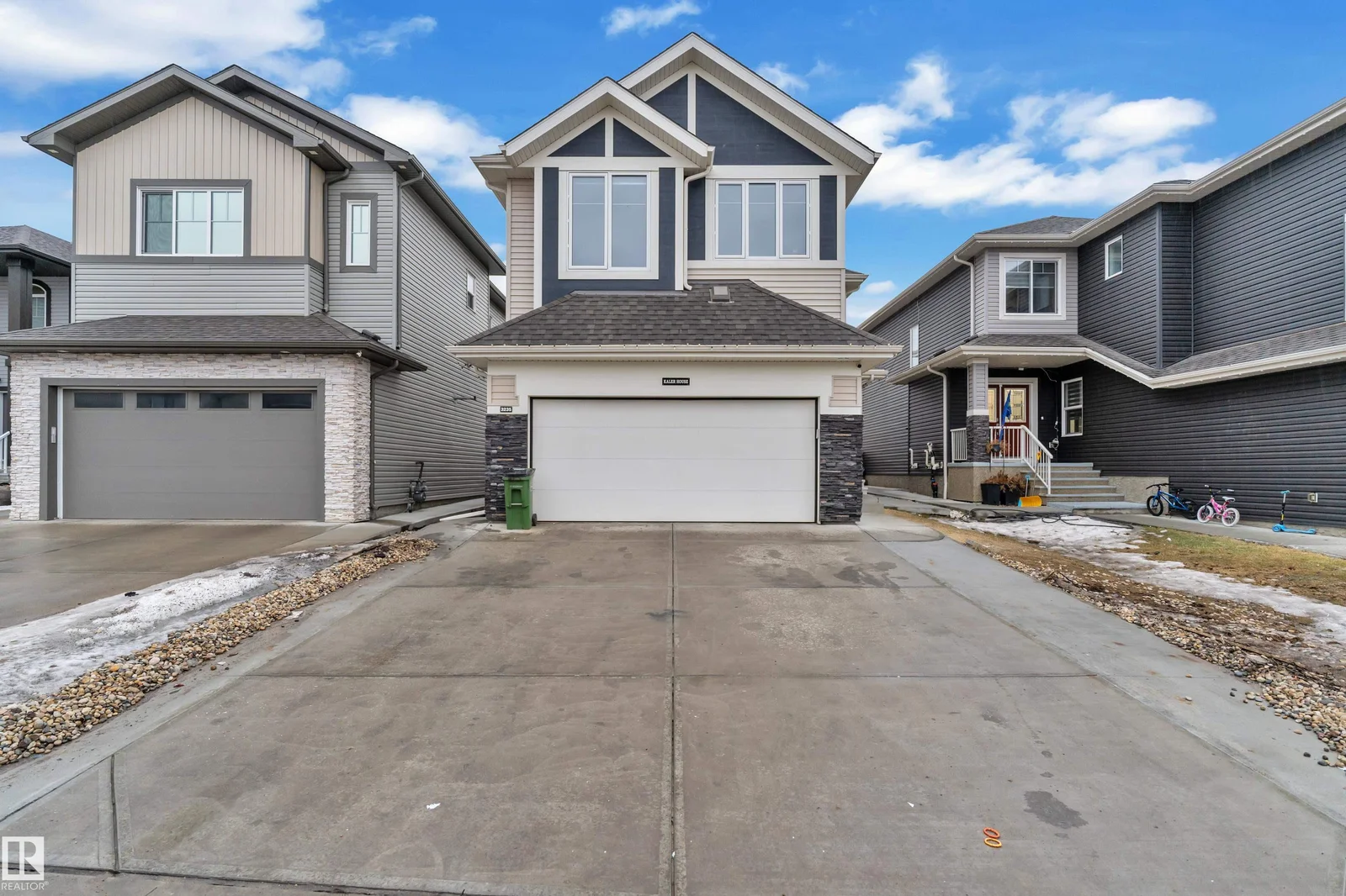 3235 13 AV NW, Edmonton - 5 bedroom Detached Single Family for sale