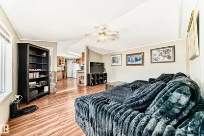 Interior photo 4 of 2903 Lakewood Drive NW