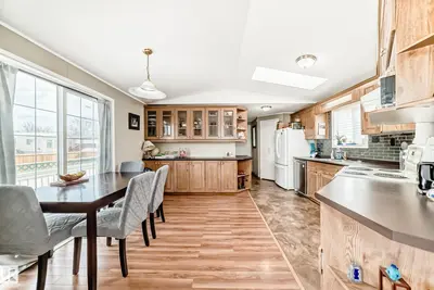 Interior photo 1 of 2903 Lakewood Drive NW
