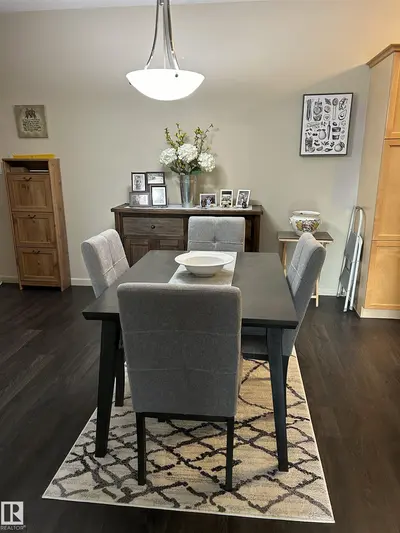 Interior photo 1 of #226 2503 HANNA CR NW