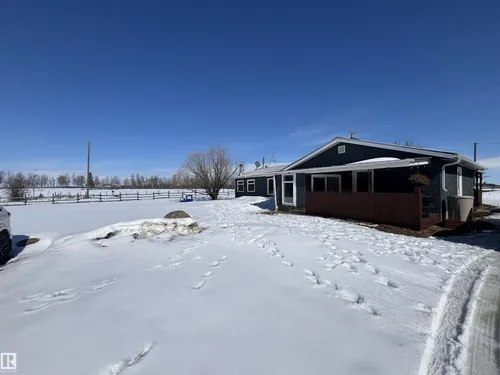 #19 23422 TWP ROAD 582, Rural Sturgeon County - $450,000
