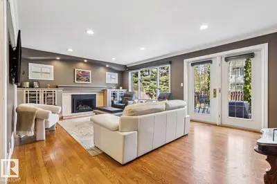 Interior photo 1 of 701 ROMANIUK RD NW
