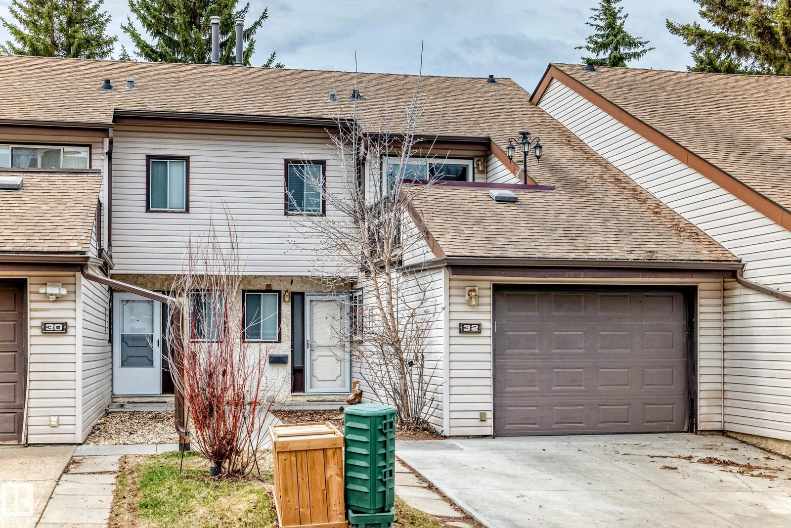 32 GRANDIN, St. Albert - 3 bedroom Townhouse for sale