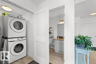 Interior photo 4 of #318 1316 WINDERMERE WY SW