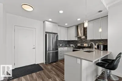Interior photo 1 of #318 1316 WINDERMERE WY SW