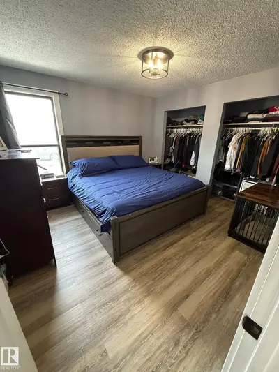 Interior photo 2 of 5108 58 AV