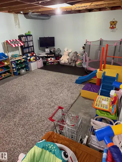 Interior photo 2 of 5108 58 AV