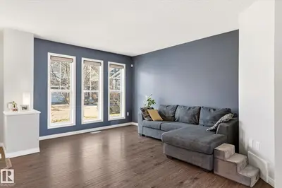 Interior photo 3 of 7114 22 AV SW